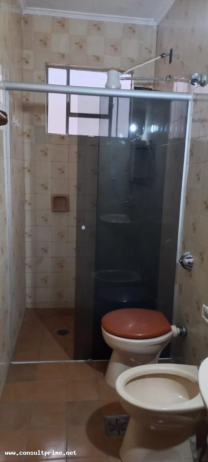 Casa à venda com 6 quartos, 240m² - Foto 3