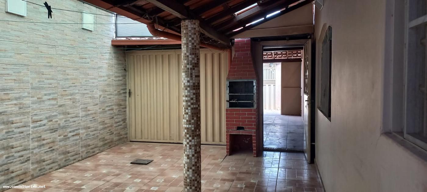 Casa à venda com 6 quartos, 240m² - Foto 20