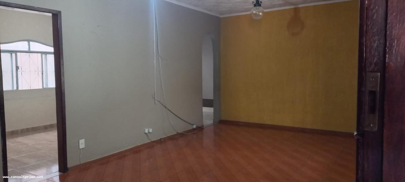 Casa à venda com 6 quartos, 240m² - Foto 22