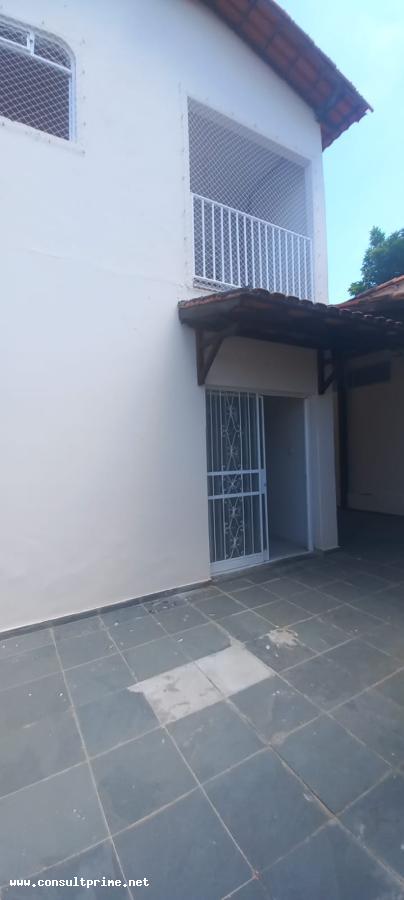 Casa à venda com 8 quartos, 250m² - Foto 6