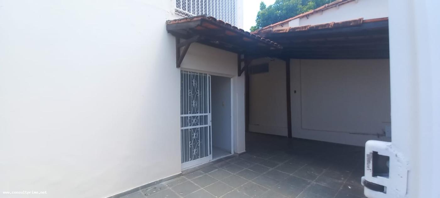 Casa à venda com 8 quartos, 250m² - Foto 8