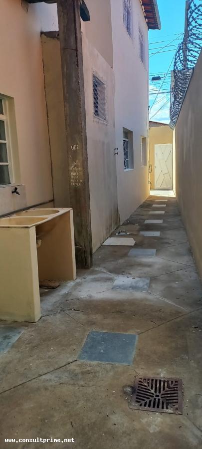 Casa à venda com 8 quartos, 250m² - Foto 15