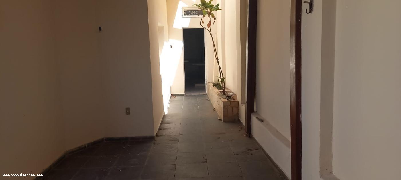 Casa à venda com 8 quartos, 250m² - Foto 28