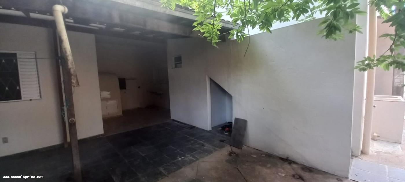 Casa à venda com 8 quartos, 250m² - Foto 29