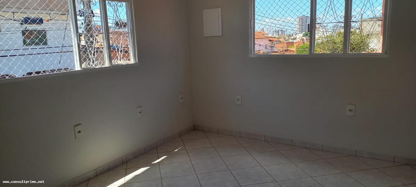 Casa à venda com 8 quartos, 250m² - Foto 41