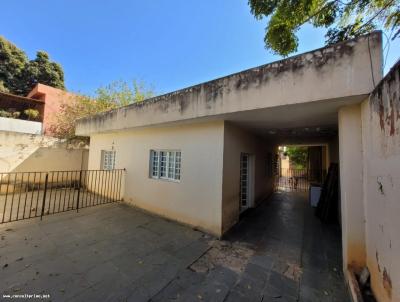Casa para Venda, em Montes Claros, bairro CÂNDIDA CÂMARA, 3 dormitórios, 2 banheiros, 1 suíte, 4 vagas