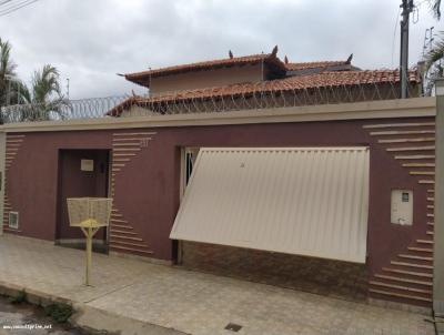 Casa para Venda, em Montes Claros, bairro JARDIM PALMEIRAS, 4 dormitórios, 3 banheiros, 1 suíte, 2 vagas
